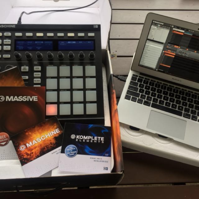 MASCHINE MK2（KOMPLETE ELEMENTSほか付属品多数）