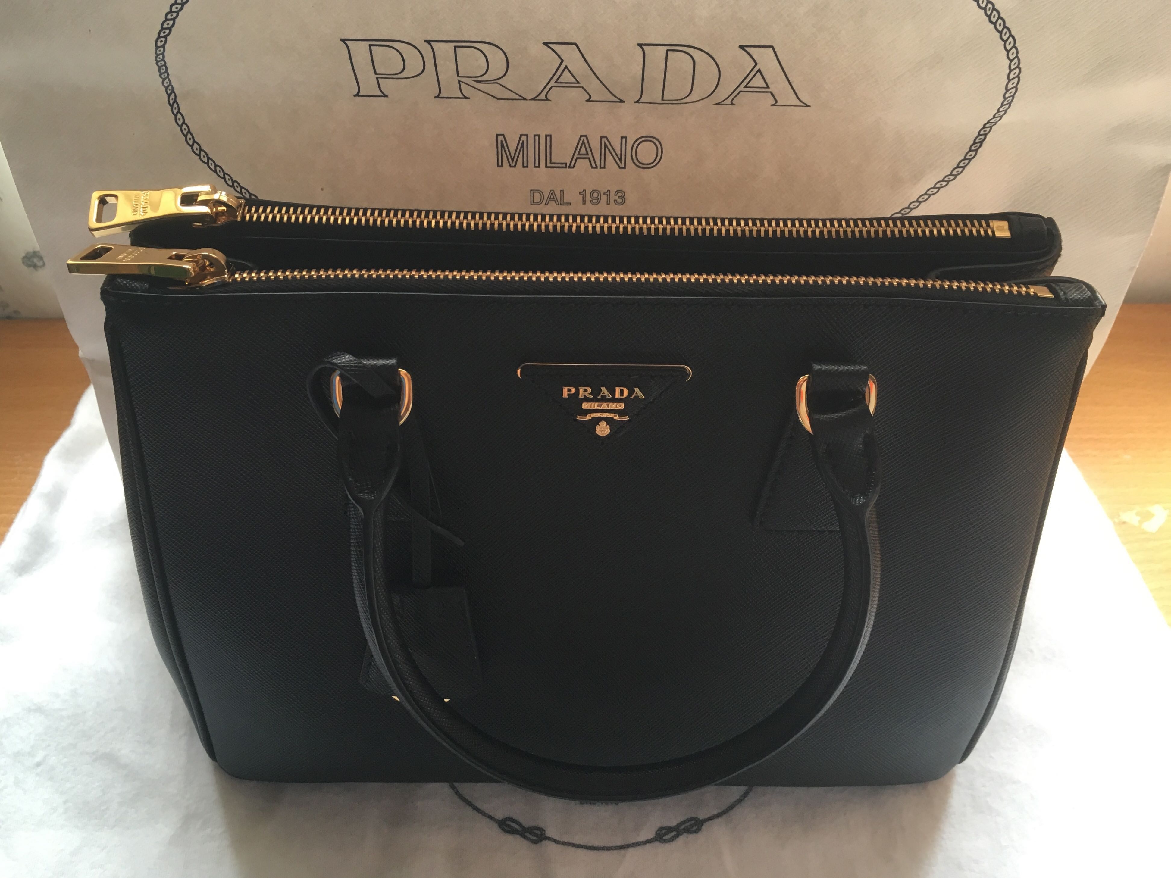 Prada Medium Galleria Double Zip Tote in Nero (Black) Saffiano Lux - SOLD