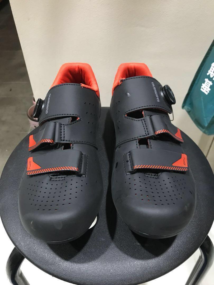 wide fit cycling shoes