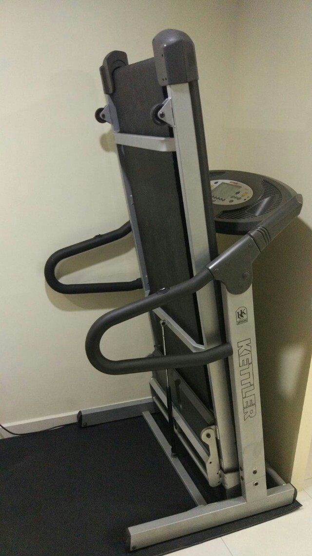 Treadmill German brand, Sports Equipment, Exercise & Fitness, Cardio & Fitness Machines on Carousell