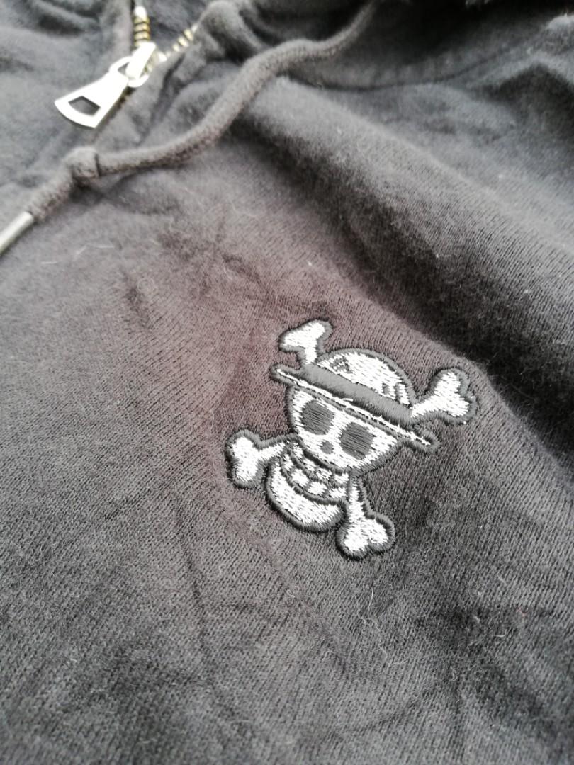 UNIQLO x ONE PIECE HOODIE LUFFY S PIRATES