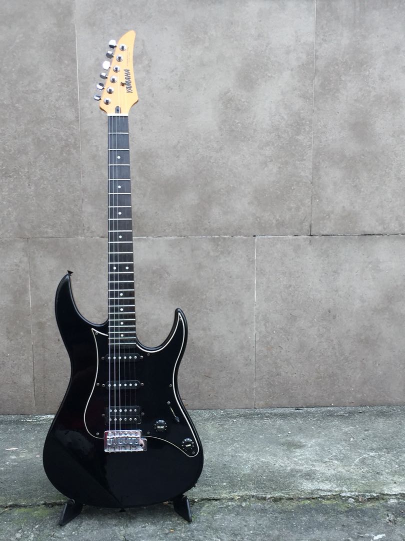 1991 Yamaha ADVANCE FORM YGX112P Super Strat Electric Guitar