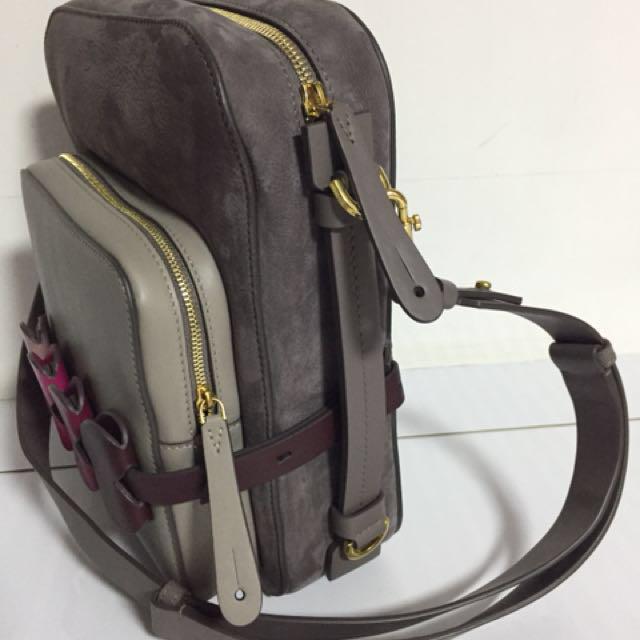 Anya Hindmarch Heartlink Camera Bag, Luxury, Bags & Wallets on Carousell