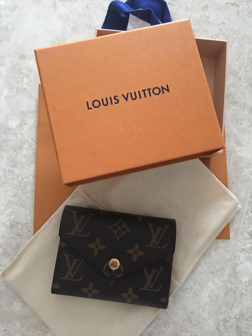 Card wallet Louis Vuitton Brown in Other - 35153995