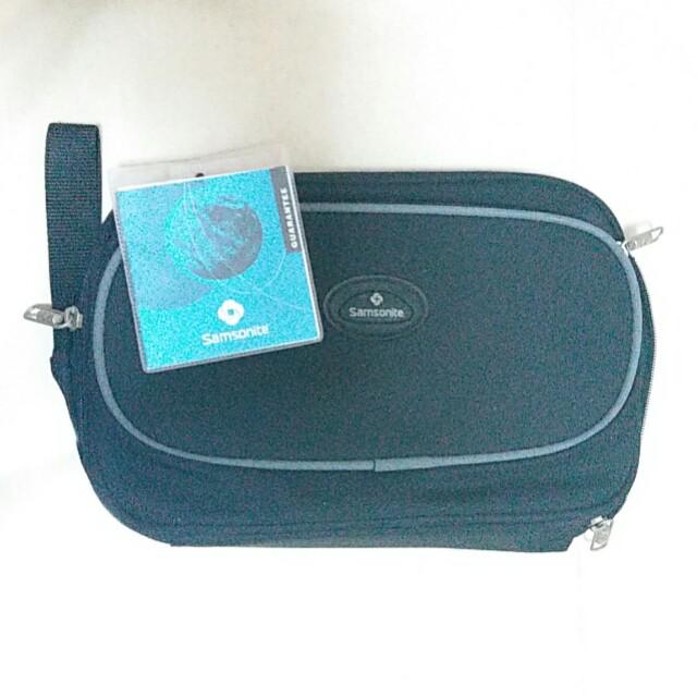 samsonite travel pouch