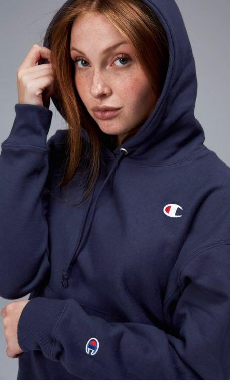 navy blue women's champion sweatshirt