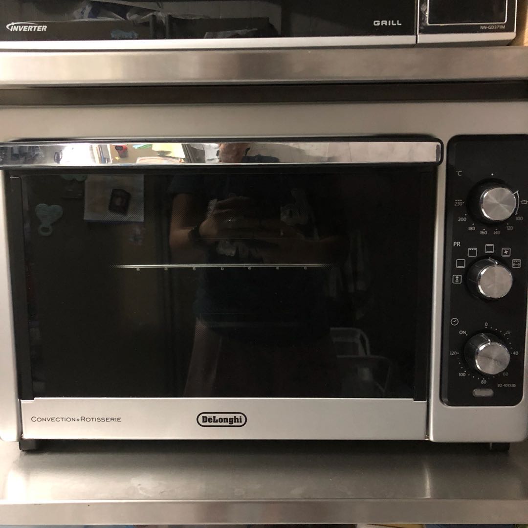 DeLonghi Convection+Rotisserie oven, TV & Home Appliances, Kitchen