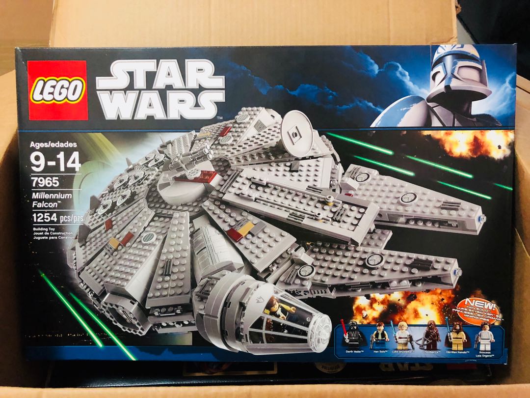 Lego 7965 Star Wars Millennium Falcon Toys Games Bricks Figurines On Carousell