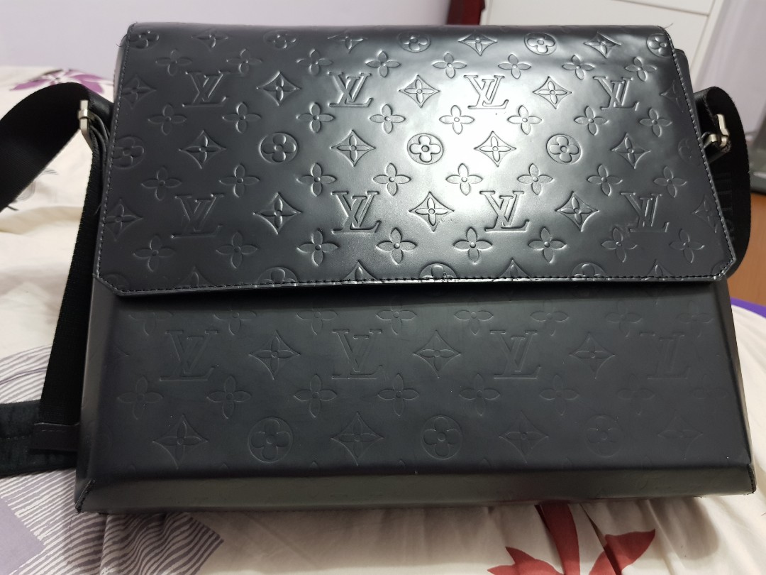 louis vuitton hard case luggage