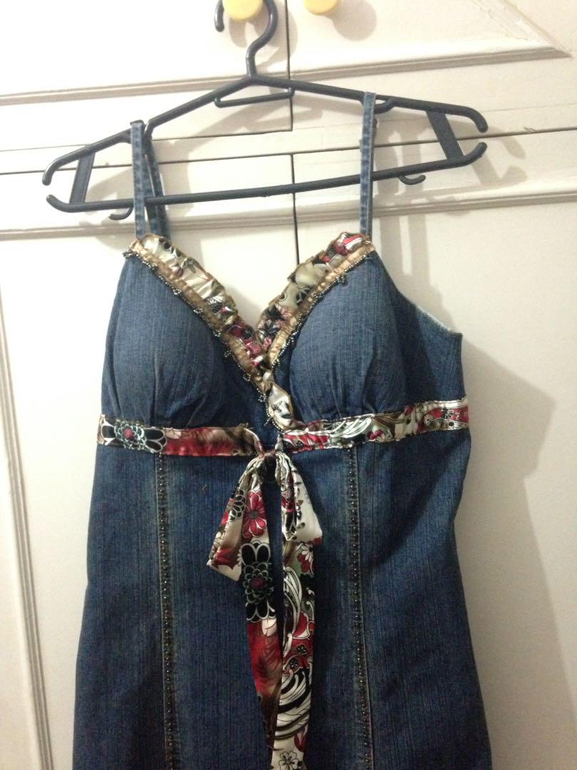 Maong sleeveless dress (Category: Sleeveless) located in Santa Rosa. Submitted by style.elite (Listing ID 186051114, Image 2). Description: ✨ Slightly used ✨ Fits S to M ✨ 10/10 condition.