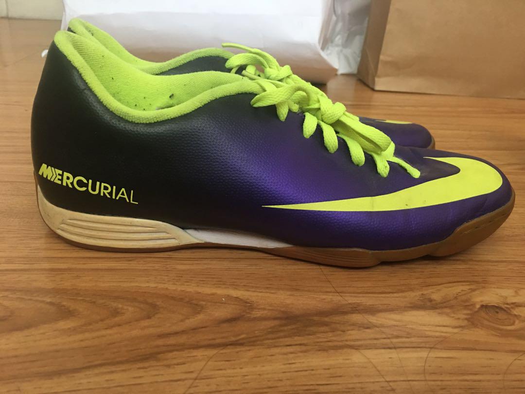 mercurial futsal shoes
