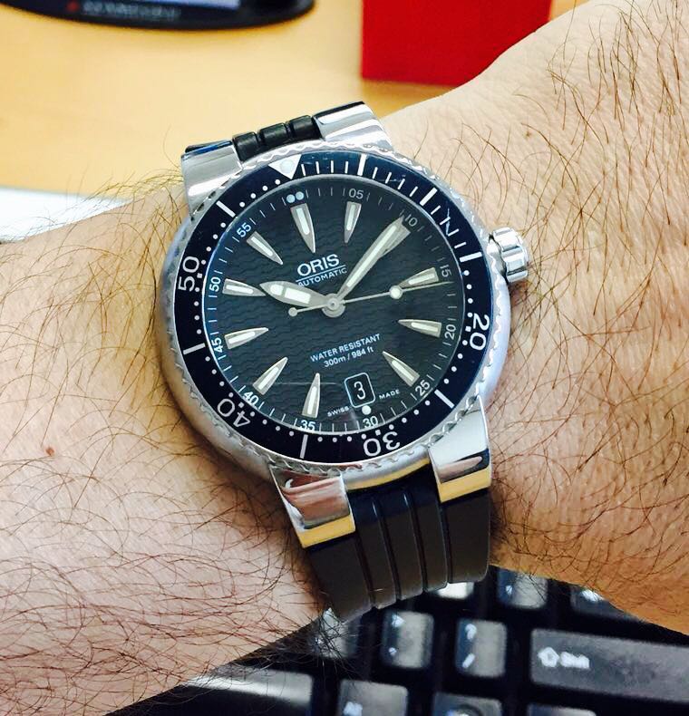 Oris divers date top