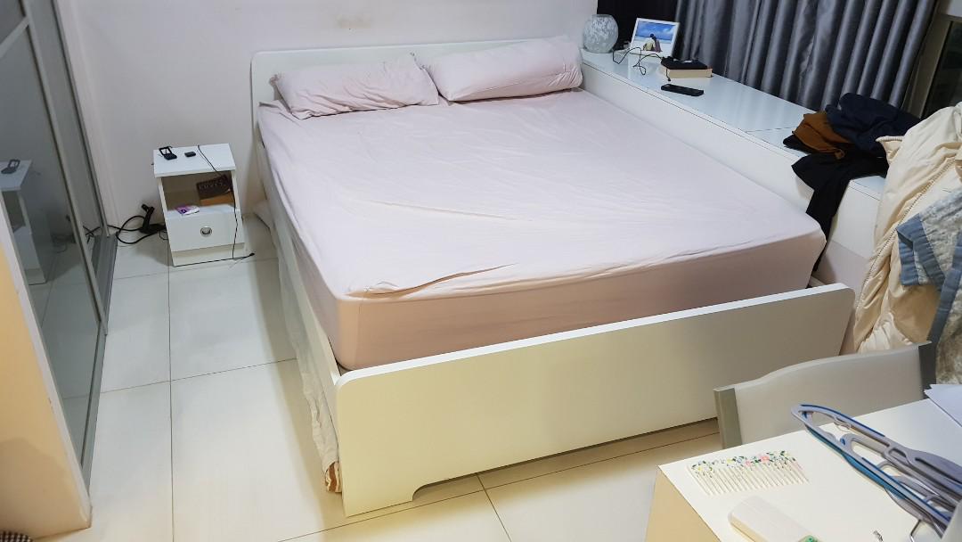 Queen Ikea Bedframe Mattress 3 Bedsheet Set Furniture Beds Mattresses On Carou - Ikea Queen Size Bed Sheet Set Queen Ikea Bedframe Mattress 3 Bedsheet Set Furniture Beds Mattresses On Carou - Ikea Queen Size Bed Sheet Set