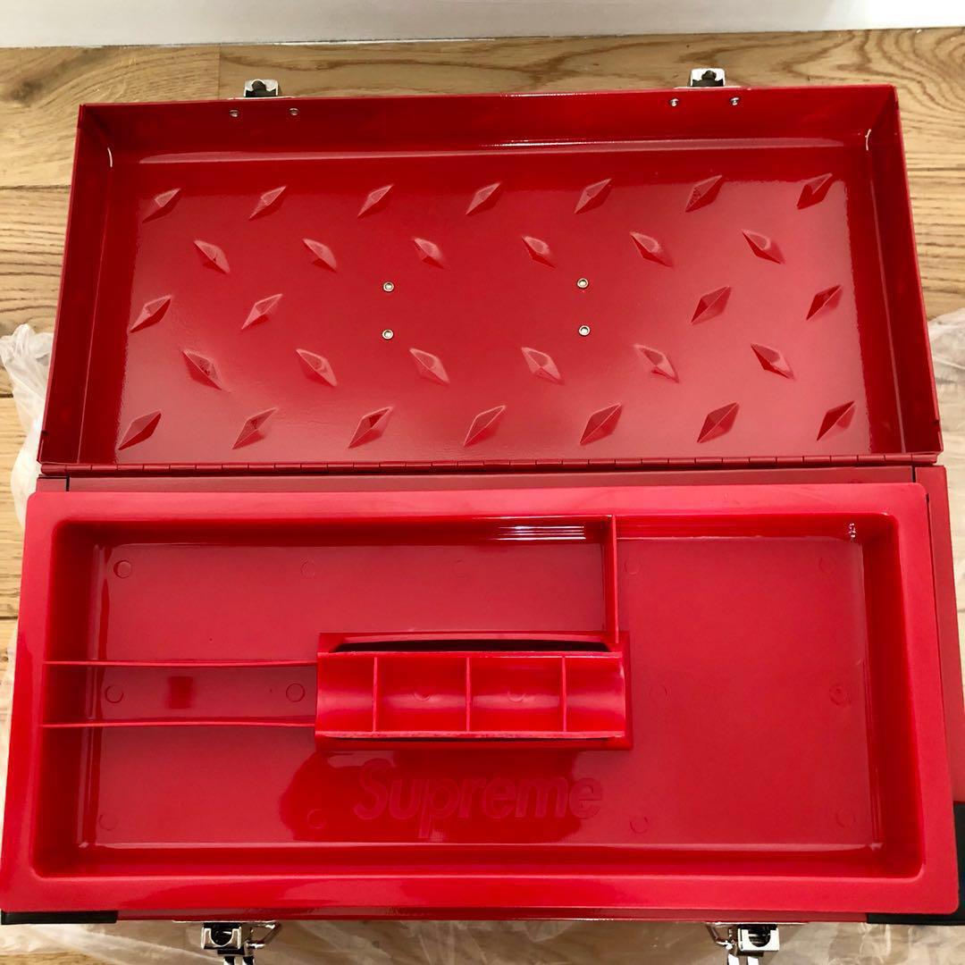 Supreme Diamond Plate Tool Box Red - FW18 - US