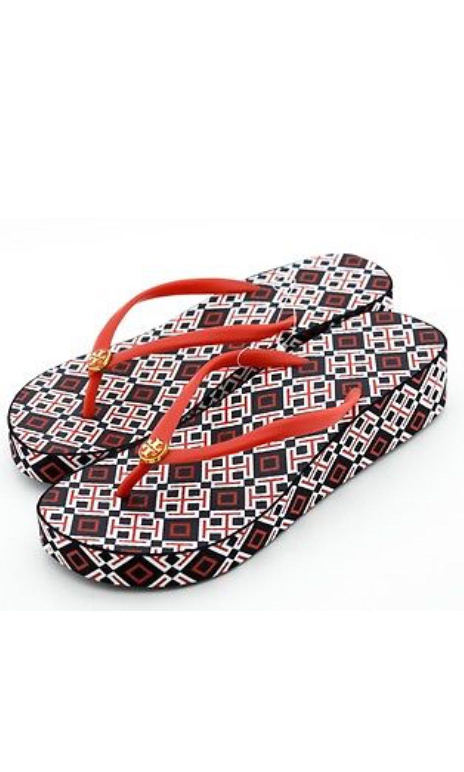 tory burch fitflops