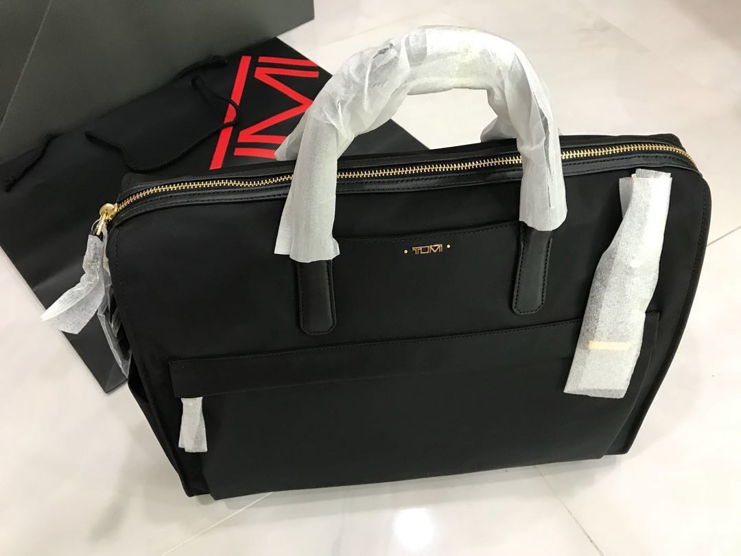 Tumi dara hot sale