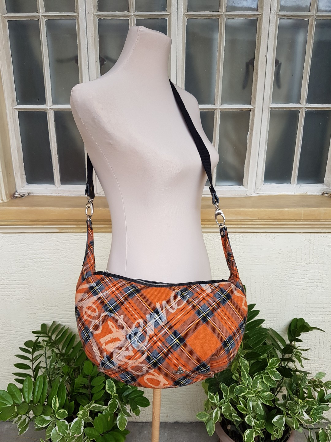 vivienne westwood orange bag