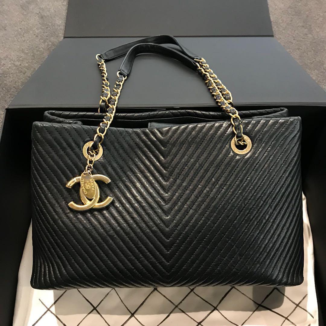 chanel chevron tote