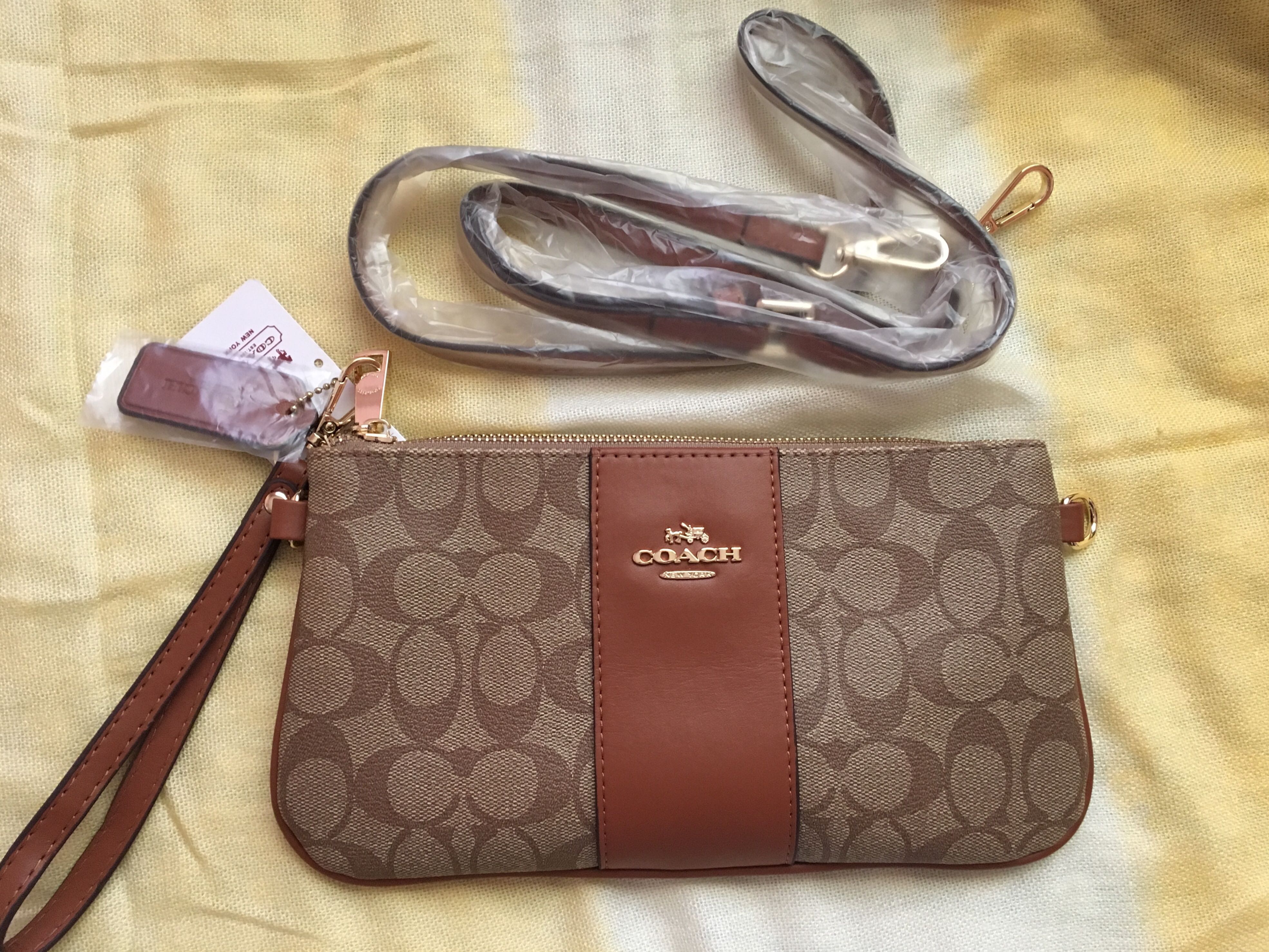 Coach wristlet sling bag clearance