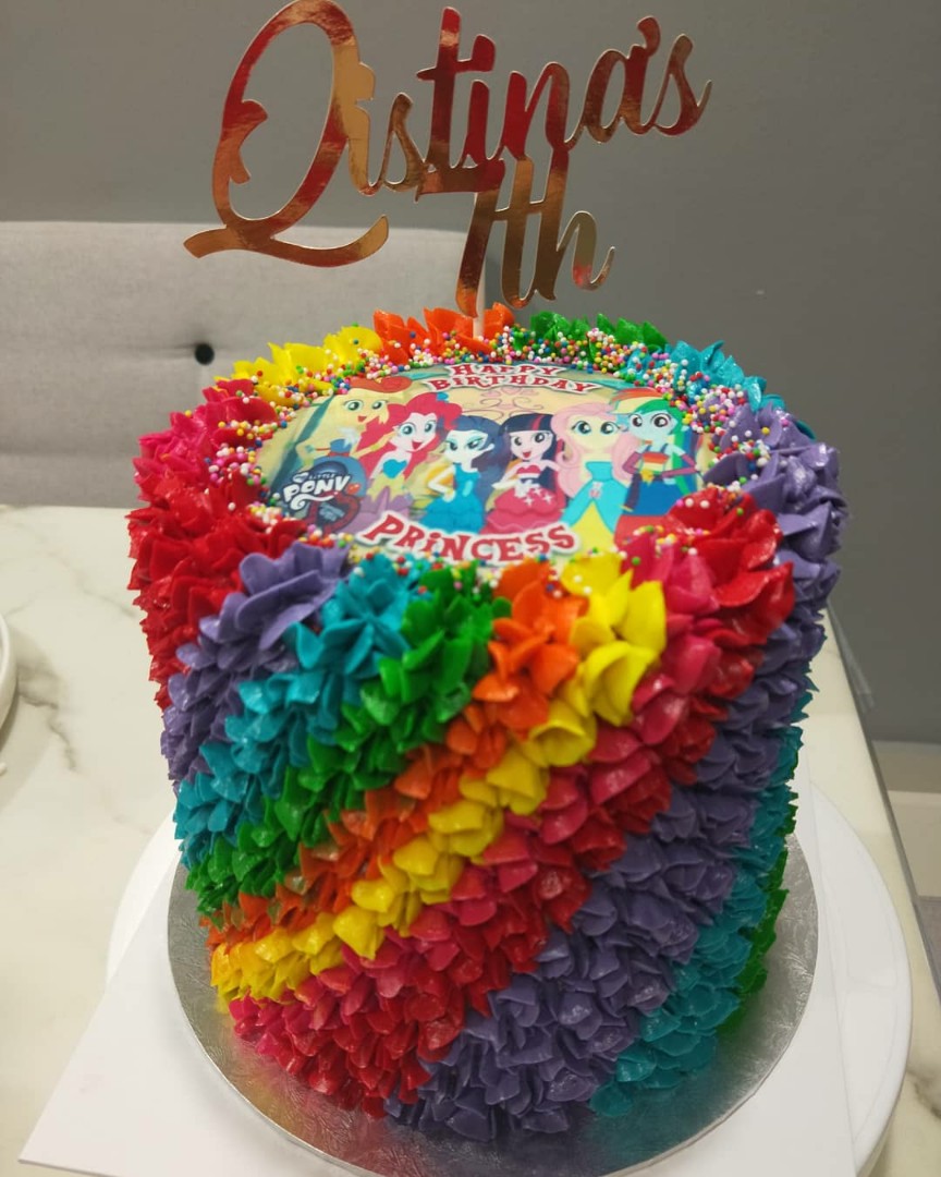 Equestria Girls Rainbow Vanilla Cake Food Drinks Baked Goods On