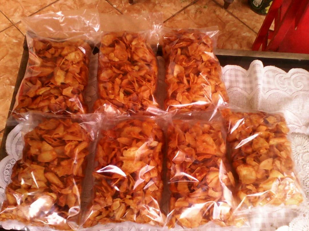 Keripik Singkong Balado Endes Makanan Minuman Snek Di Carousell