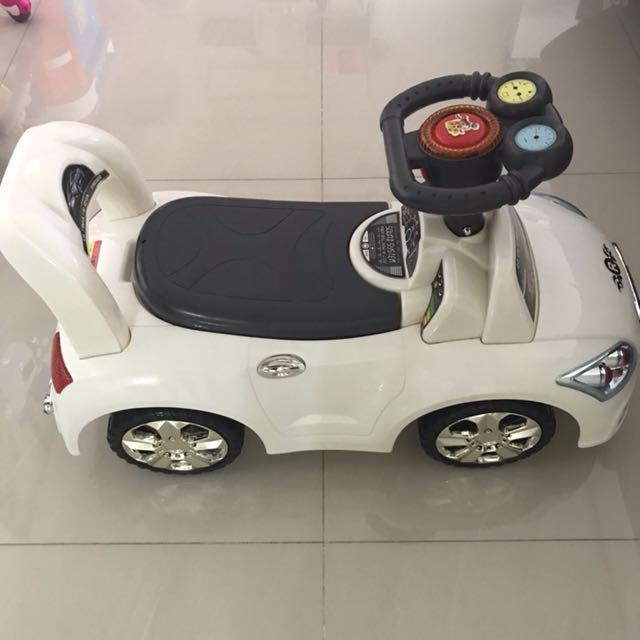 Manual Toy Car, Hobbies & Toys, Toys & Games on Carousell