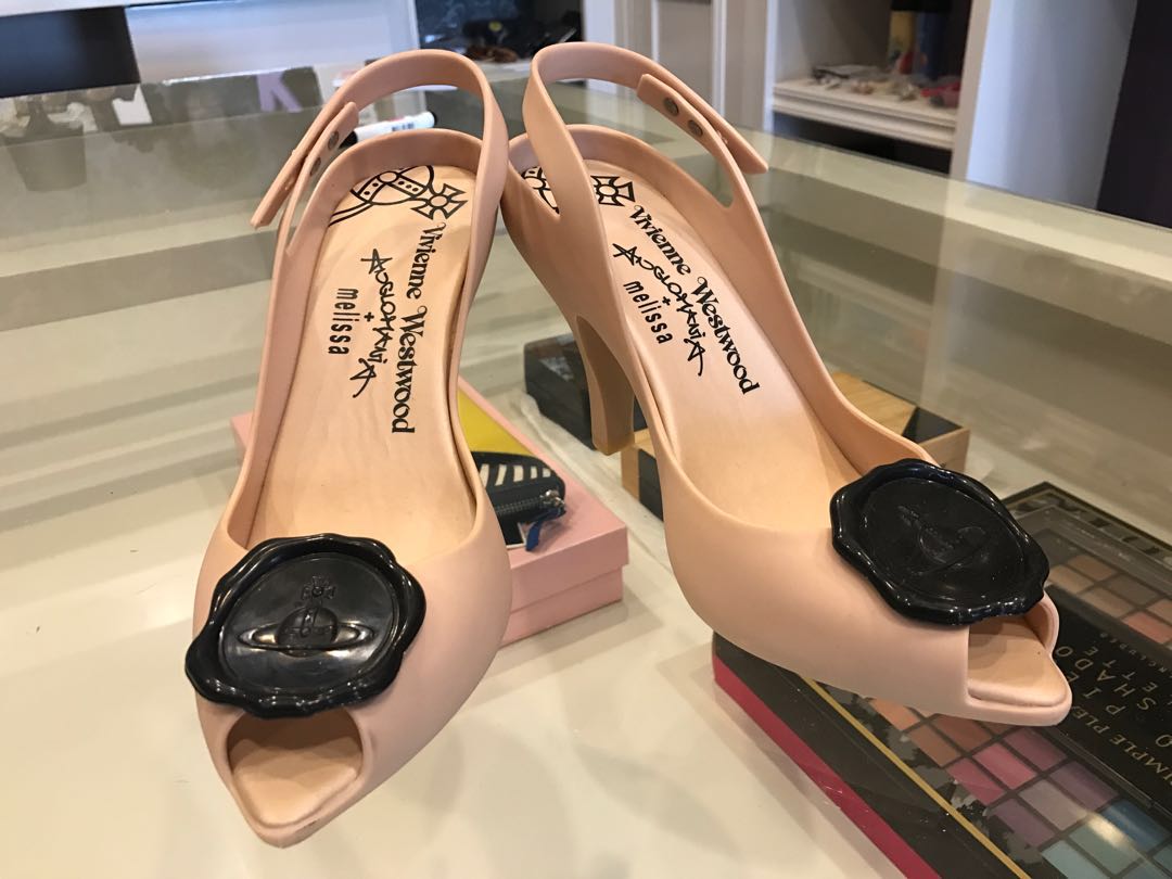 Vivienne westwood nude store pumps