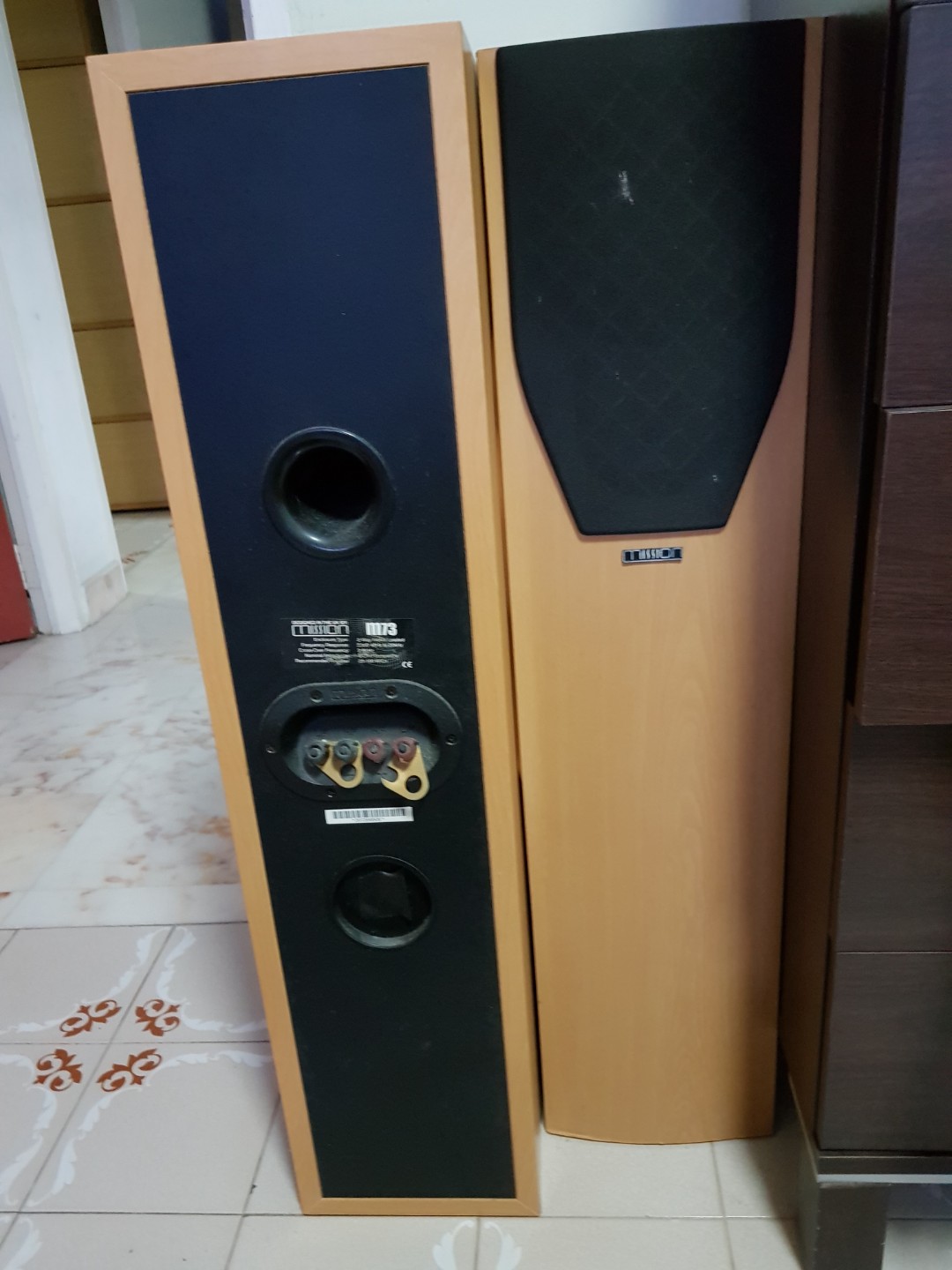 Mission floor standing speakers, Audio