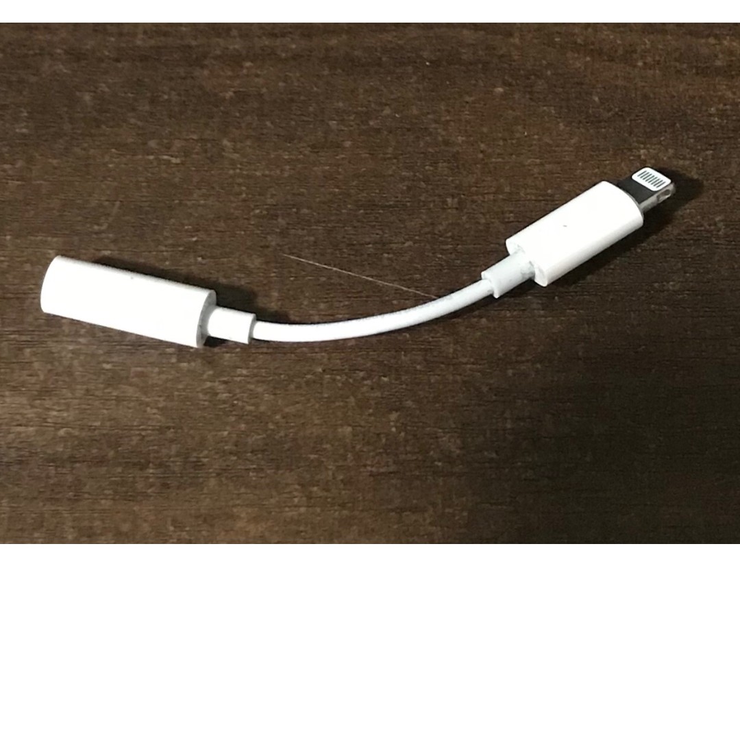 Original Apple Lightning to Audio Jack adapter, Audio, Portable Audio