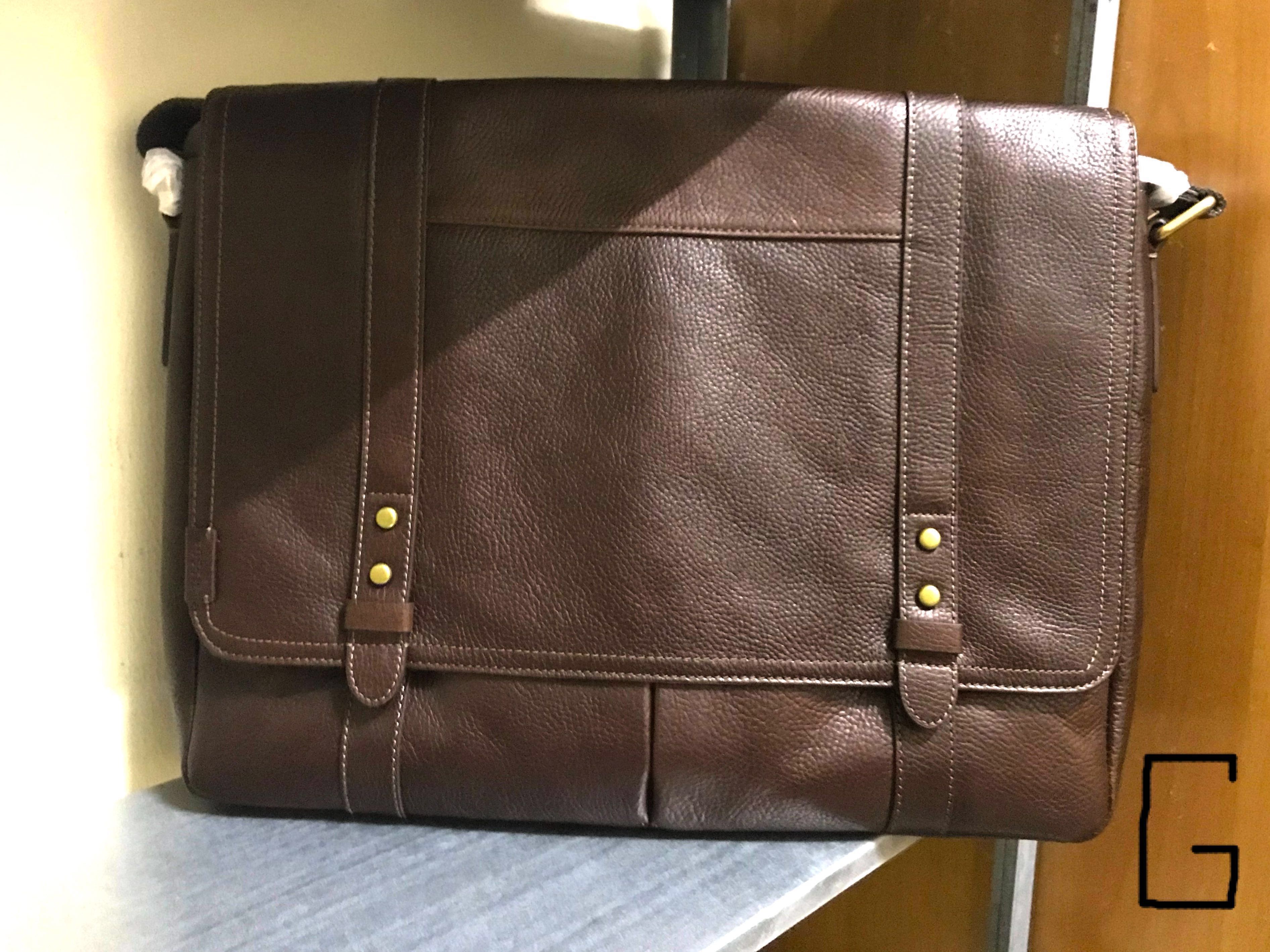 fossil travis messenger