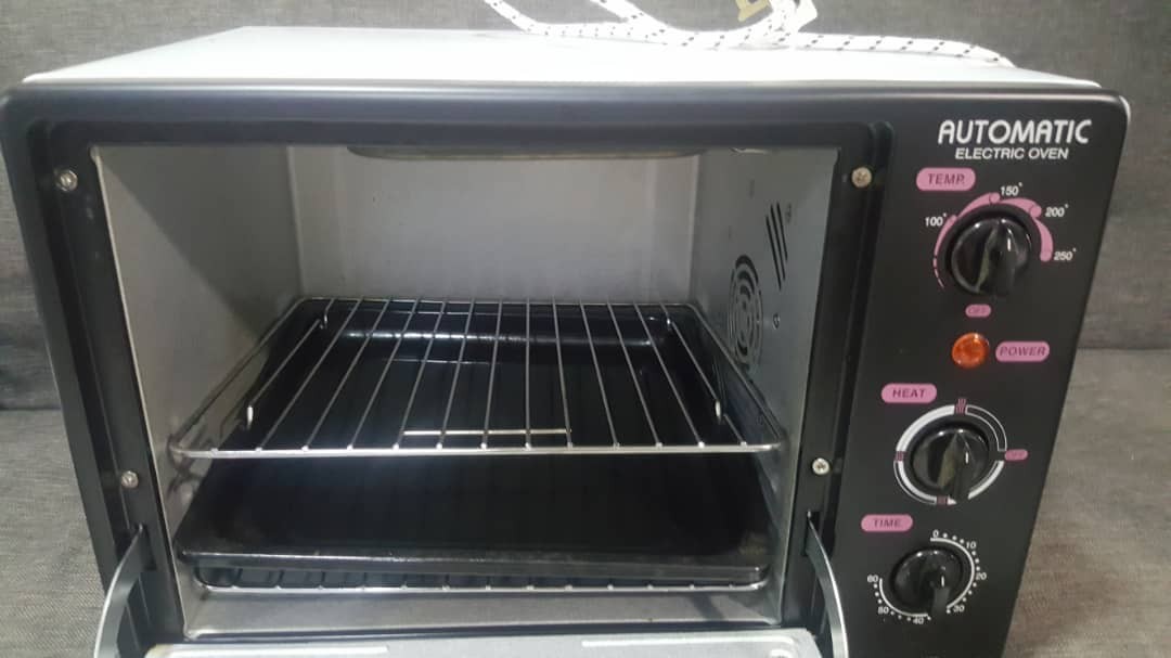 Second Hand Oven Peralatan Dapur Di Carou Tunjuk Banyak Lagi Peralatan Dapur Photo