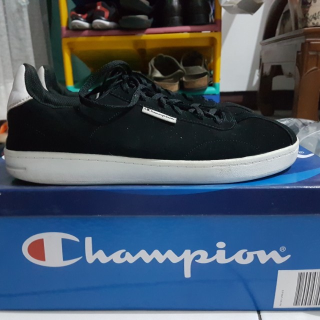 Sepatu champion di on sale payless