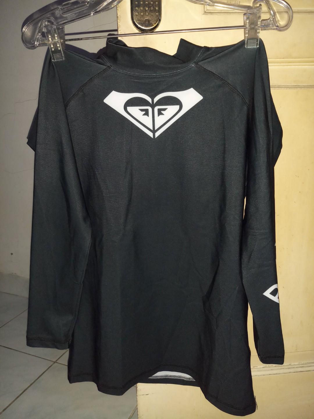 Baju renang custom roxy, Fesyen Wanita, Pakaian Wanita di Carousell