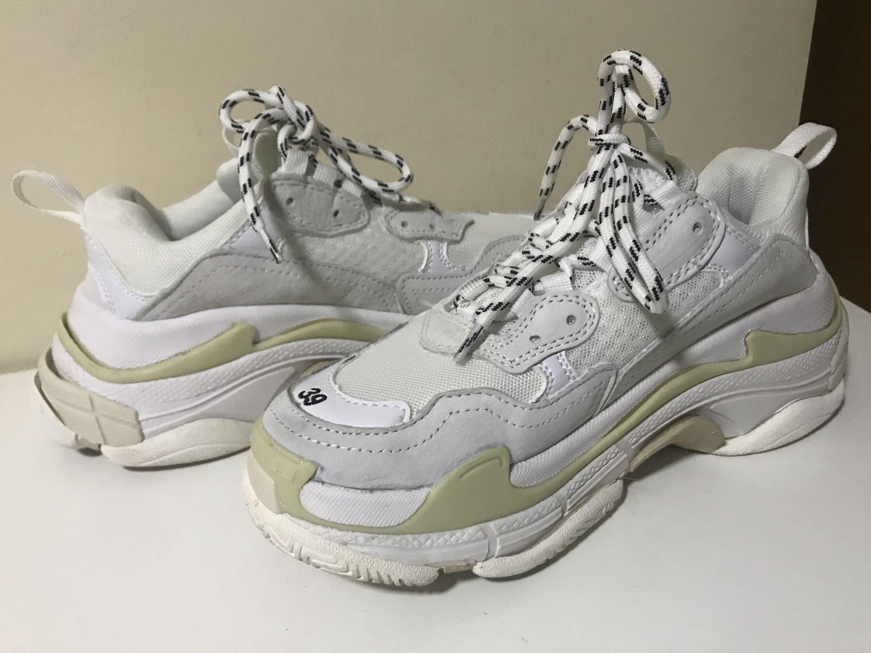 Balenciaga Triple S clear sole verte Sold out Vinted