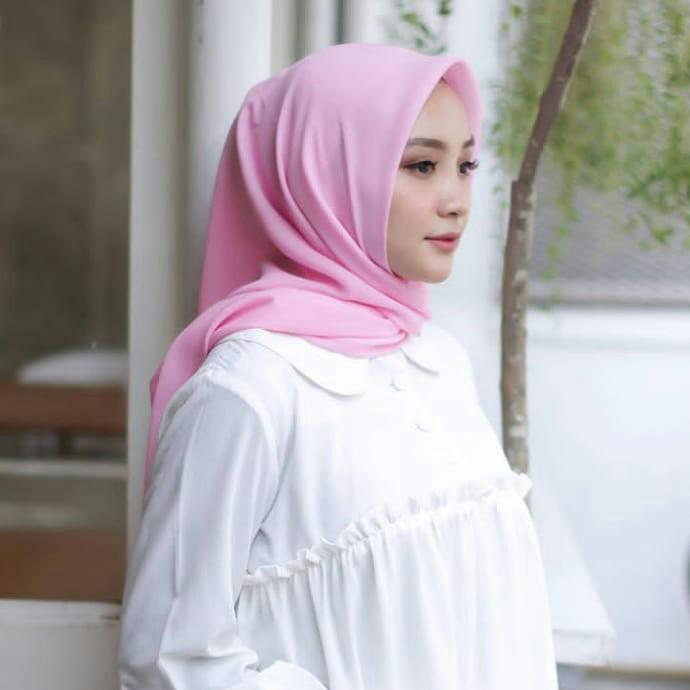 30+ Ide Kerudung Bella Square Warna Magenta - Onocean Shore