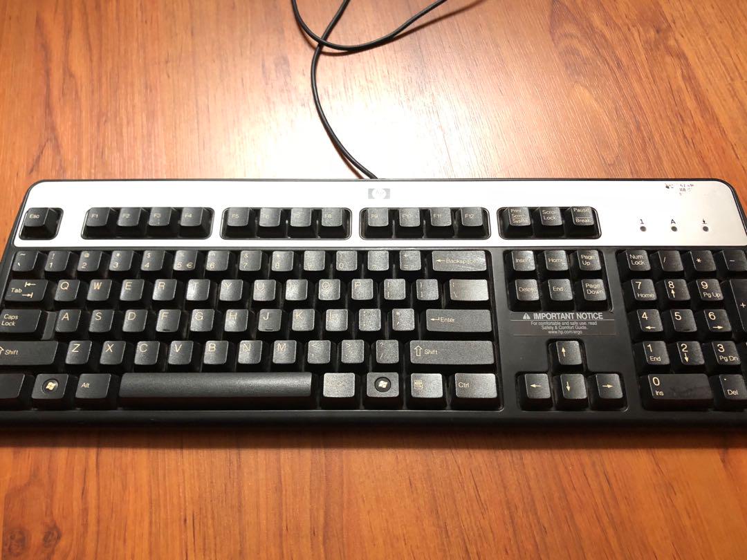 Computer Keyboard (Category: Computer Keyboard) located in Singapore. Submitted by pi_na (Listing ID 186400327, Image 1). Description: In working condition. Not for fussy buyers. .