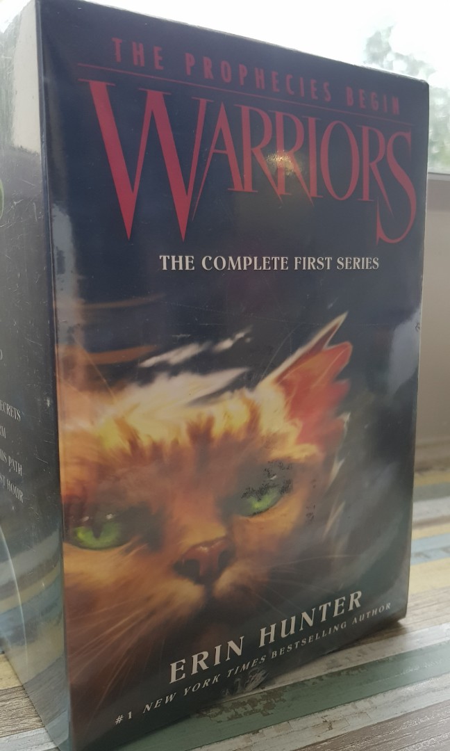 Warriors Box Set: Volumes 1 to 6: The Complete First Series (Warriors: The  Prophecies Begin)