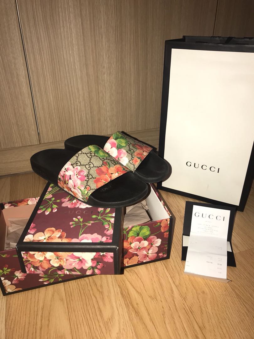 gucci slides box