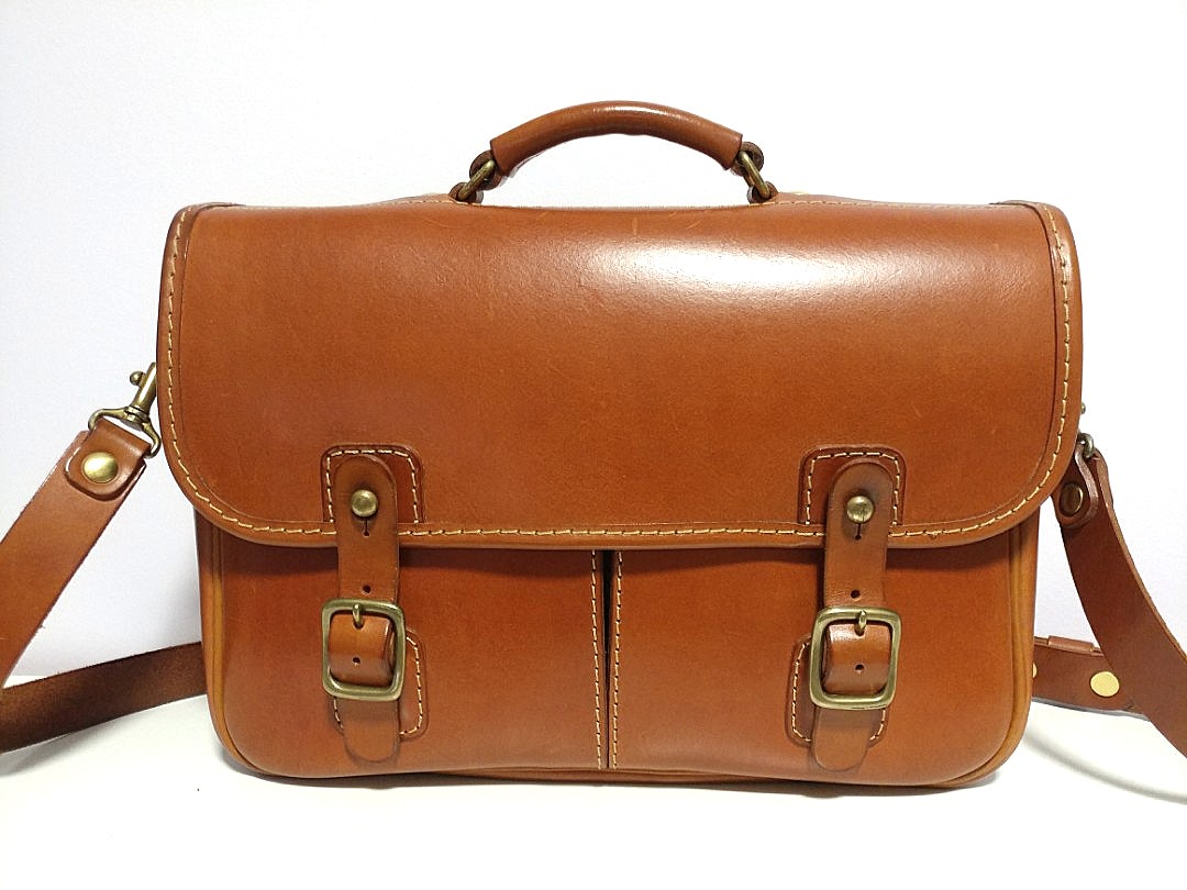 Herz Leather Shoulder bag, Luxury, Bags & Wallets on Carousell