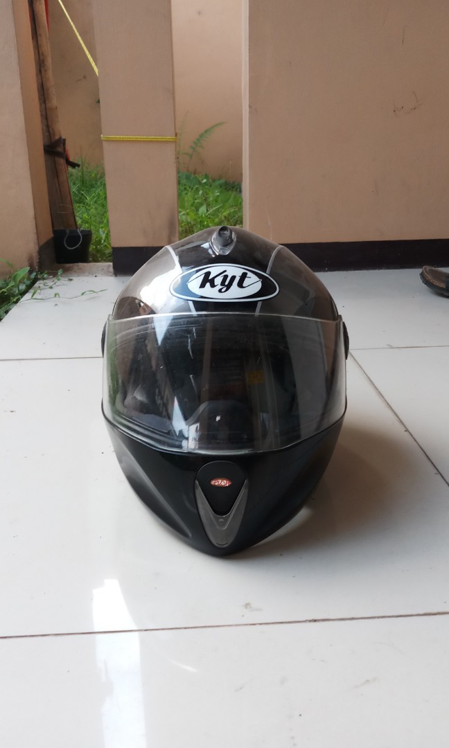 Jual helm kyt fullface, Motor di Carousell