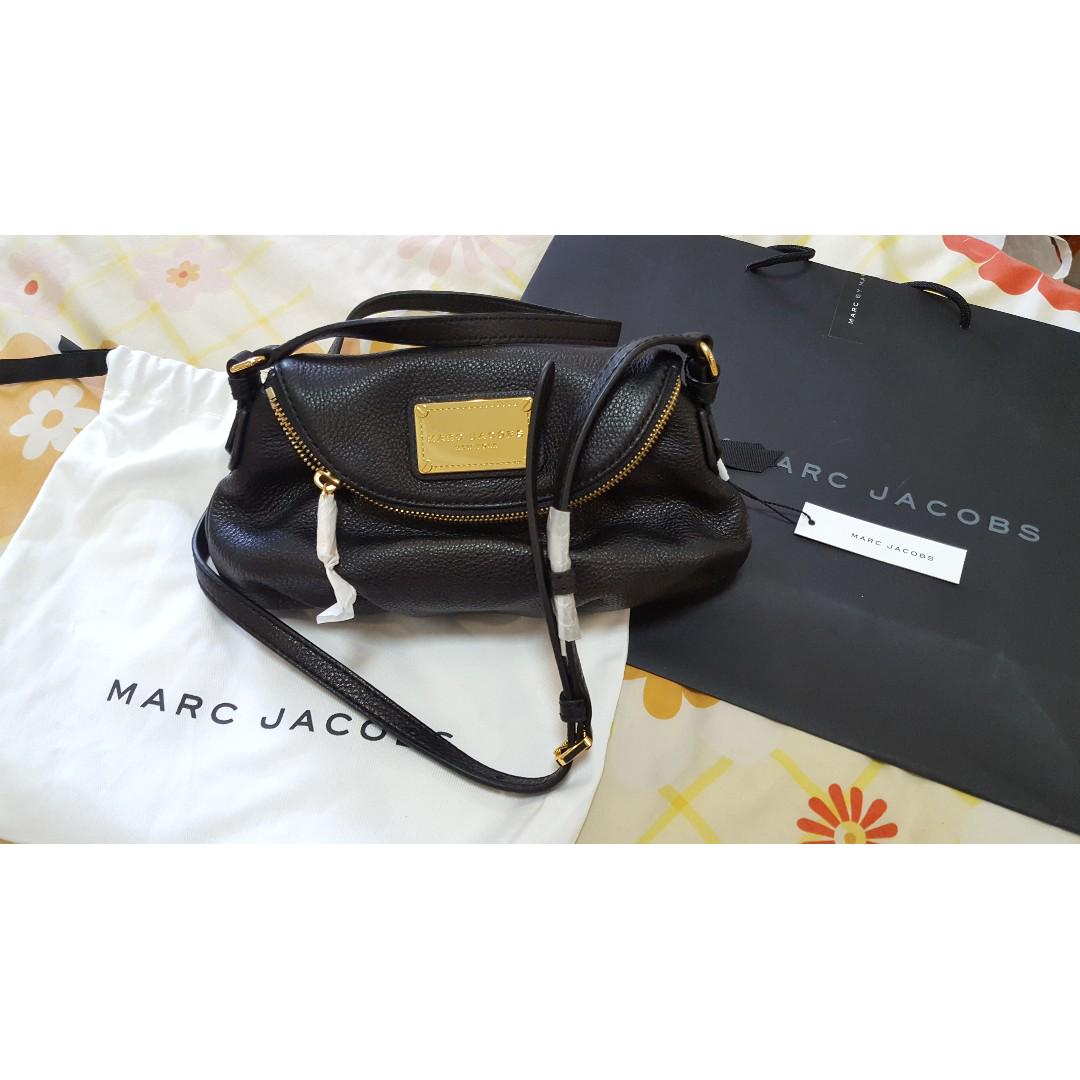 Offer Brand New MARC JACOBS Black Leather New Q Mini Natasha