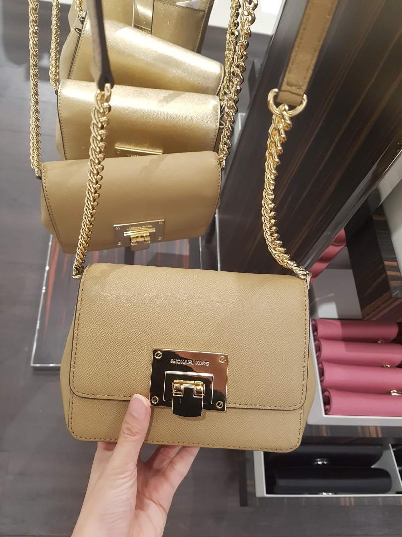 MK warehouse sale shop