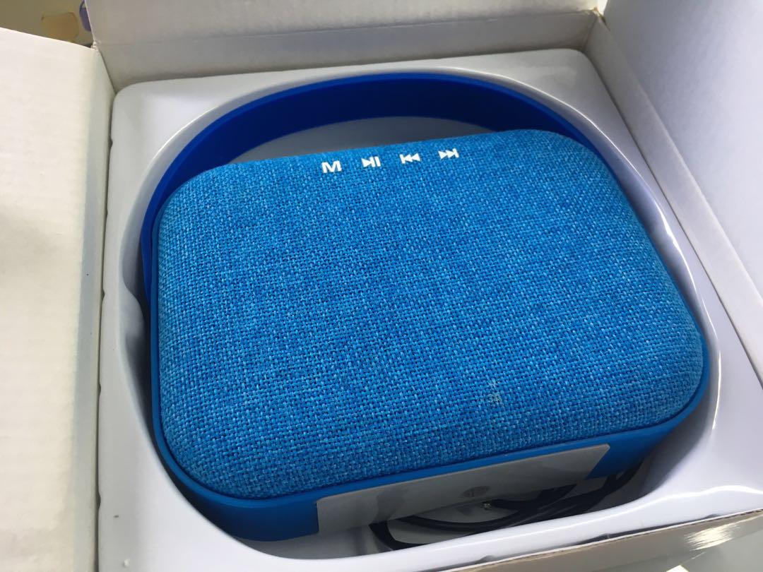 Multi function bluetooth soundbox (Category: Entertainment Systems & Smart Home Devices) located in Singapore. Submitted by rossi858888 (Listing ID 186418120, Image 2). Description: New Bluetooth sound box TS265 Color is blue Retail in harvey norman at $49.90 but letting go since no use.. Comes with all necessary connection wires.