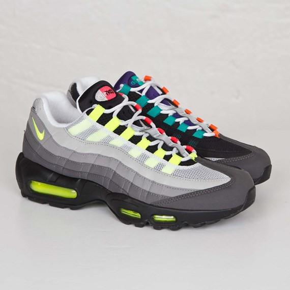 NIKE AIR MAX 95 OG QS, Men's Fashion, Footwear, Sneakers on Carousell
