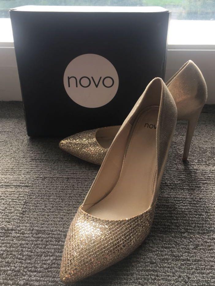 Novo rose gold heels store