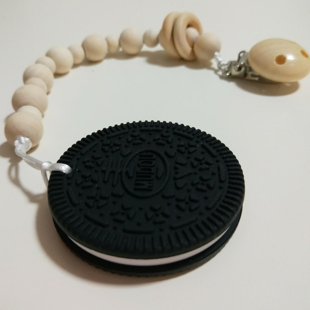 Oreo teether cheap with clip