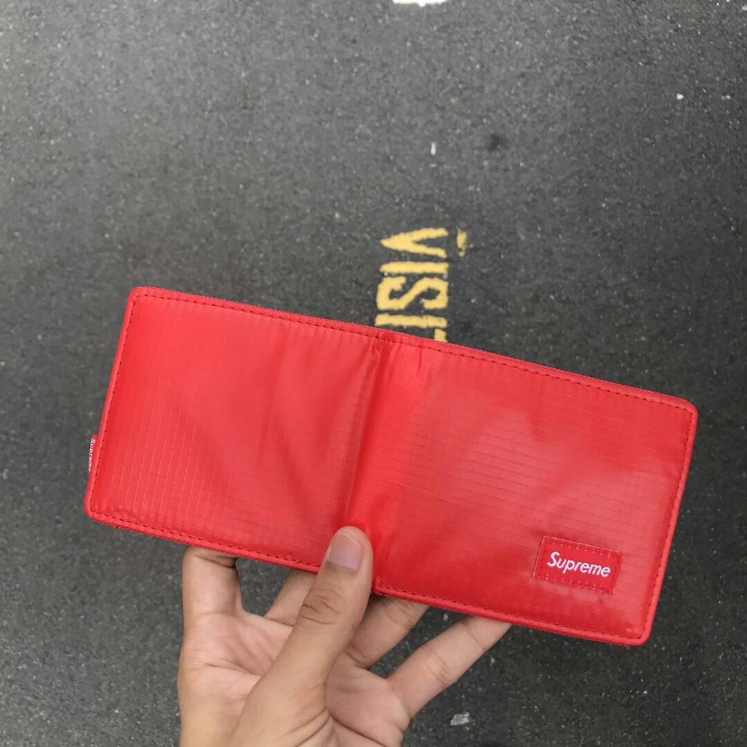 Supreme Wallet Red Men s Fashion Watches Accessories Wallets