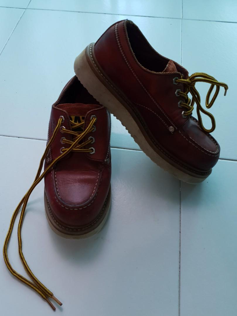 Caterpillar Low Cut Boots, Men's Fashion, Footwear, Boots on Carousell