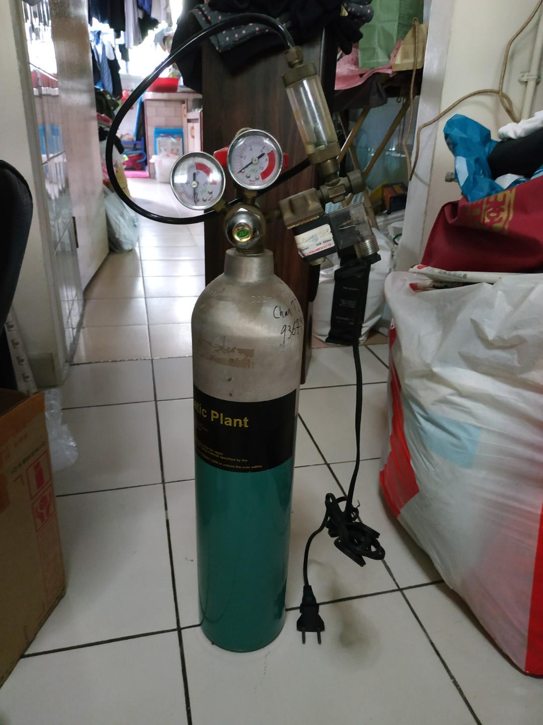 CO2 Cylinder 2kg, Pet Supplies, Pet Food on Carousell