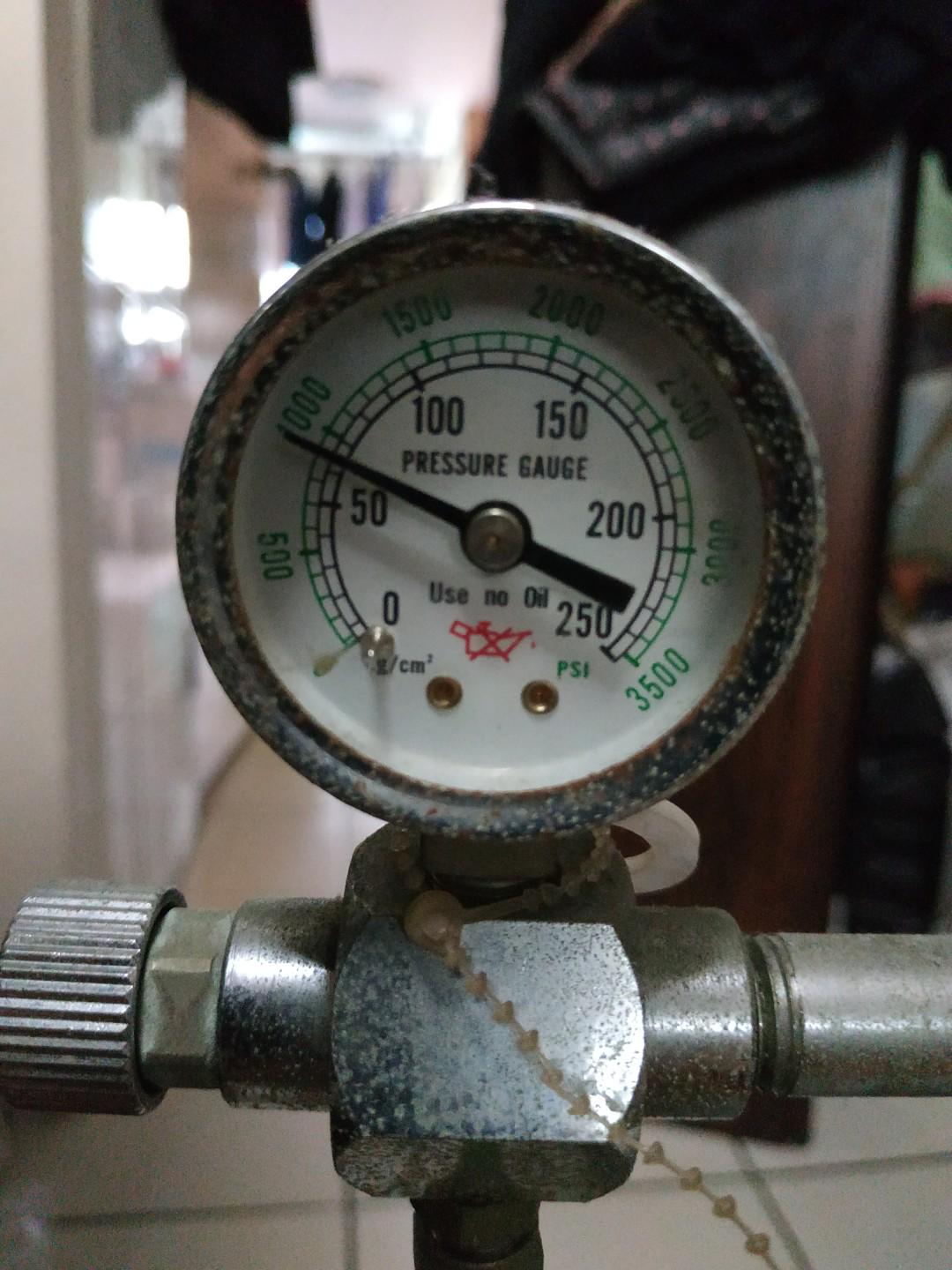 Co2 Cylinder 5kg, Pet Supplies, Homes & Other Pet Accessories on Carousell